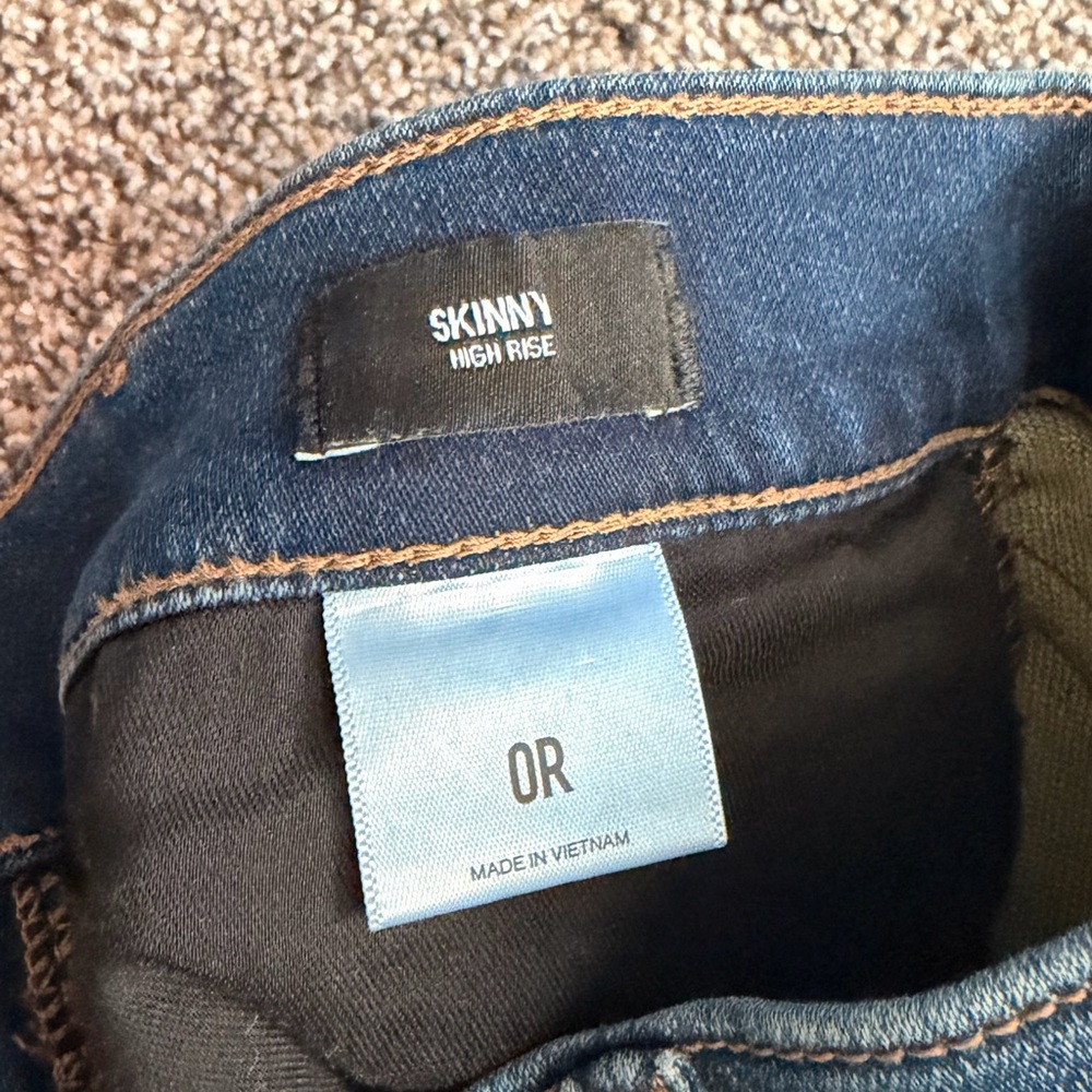 4 Pairs Express Stylish Women's Blue Jeans Collection - Picture 7 of 9